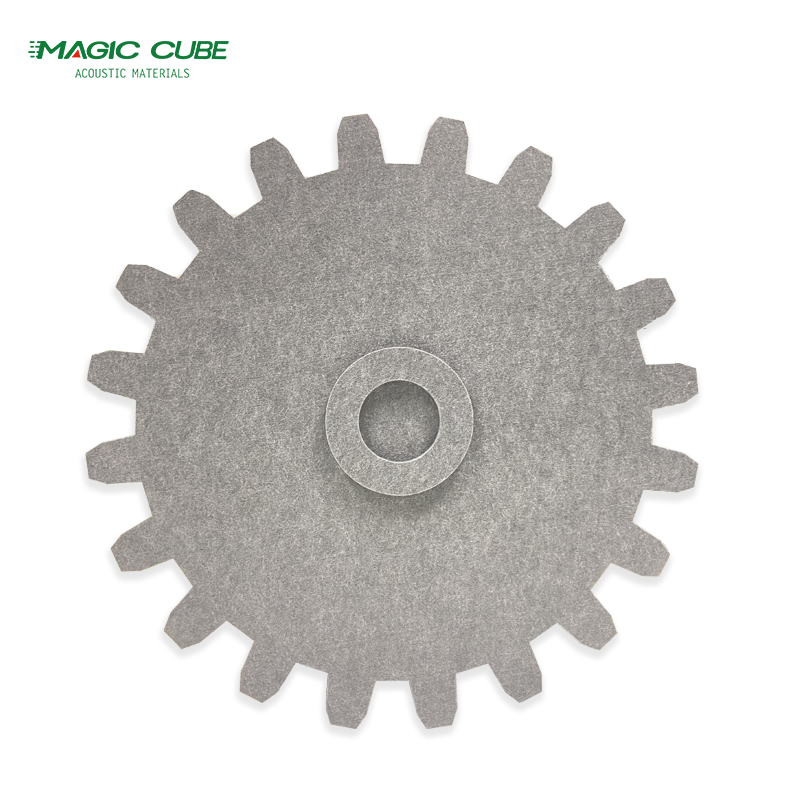 سقف حاجز من اللباد صديق للبيئة في مساحة المكتب