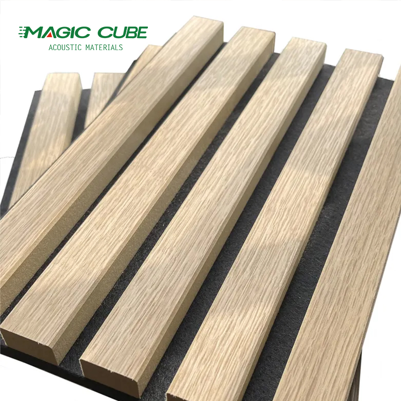 شرائح خشبية عمودية akupanel hout للقاعة