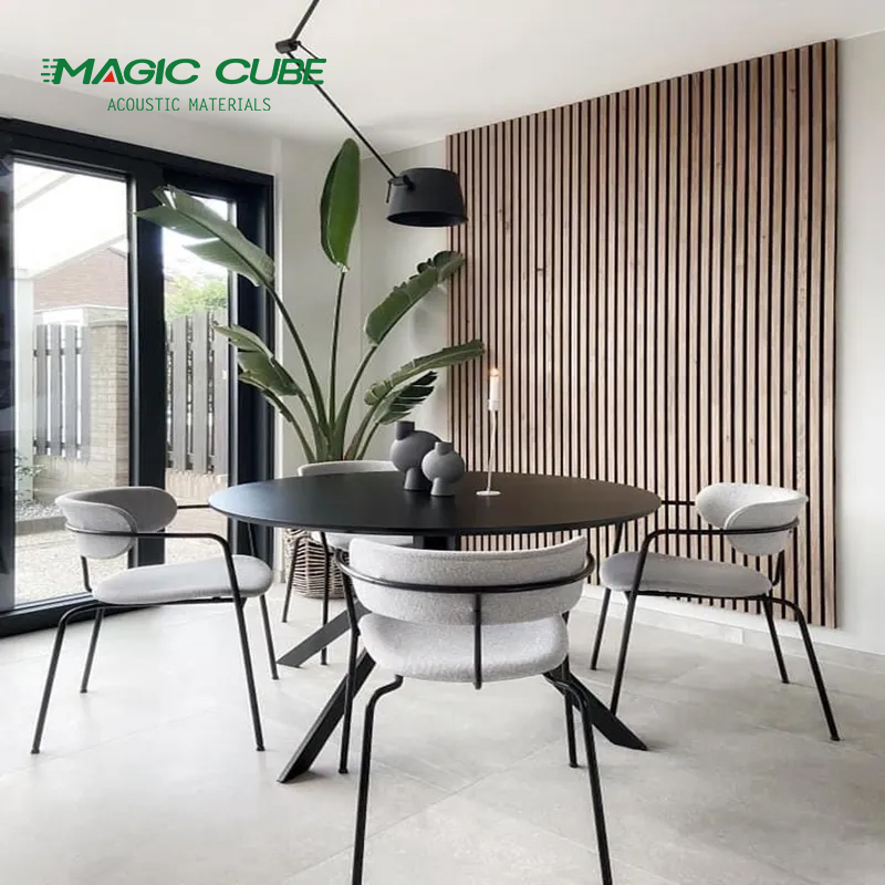 شرائح خشبية عمودية akupanel hout للقاعة